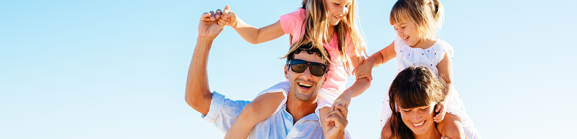 A happy family — family dentistry at Life Smile Dental Center